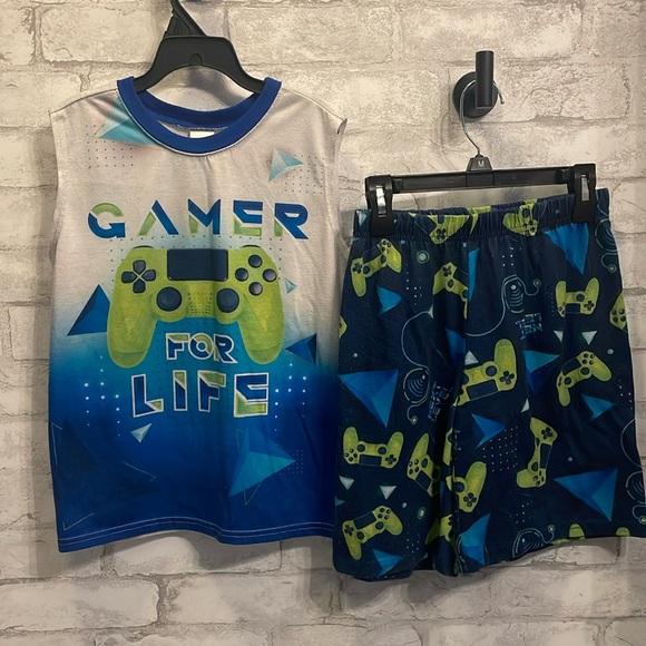 Boys Children’s place tank and shorts Pj set M (7/8) - Picture 1 of 4